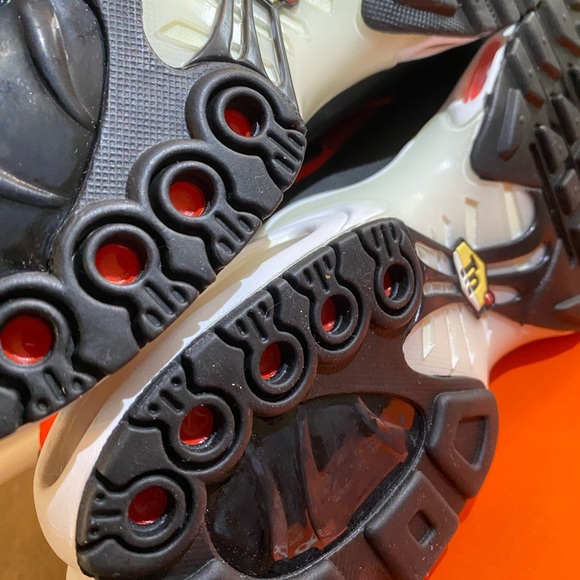 Nike Air Max Plus- Men’s 10 - Picture 13 of 13